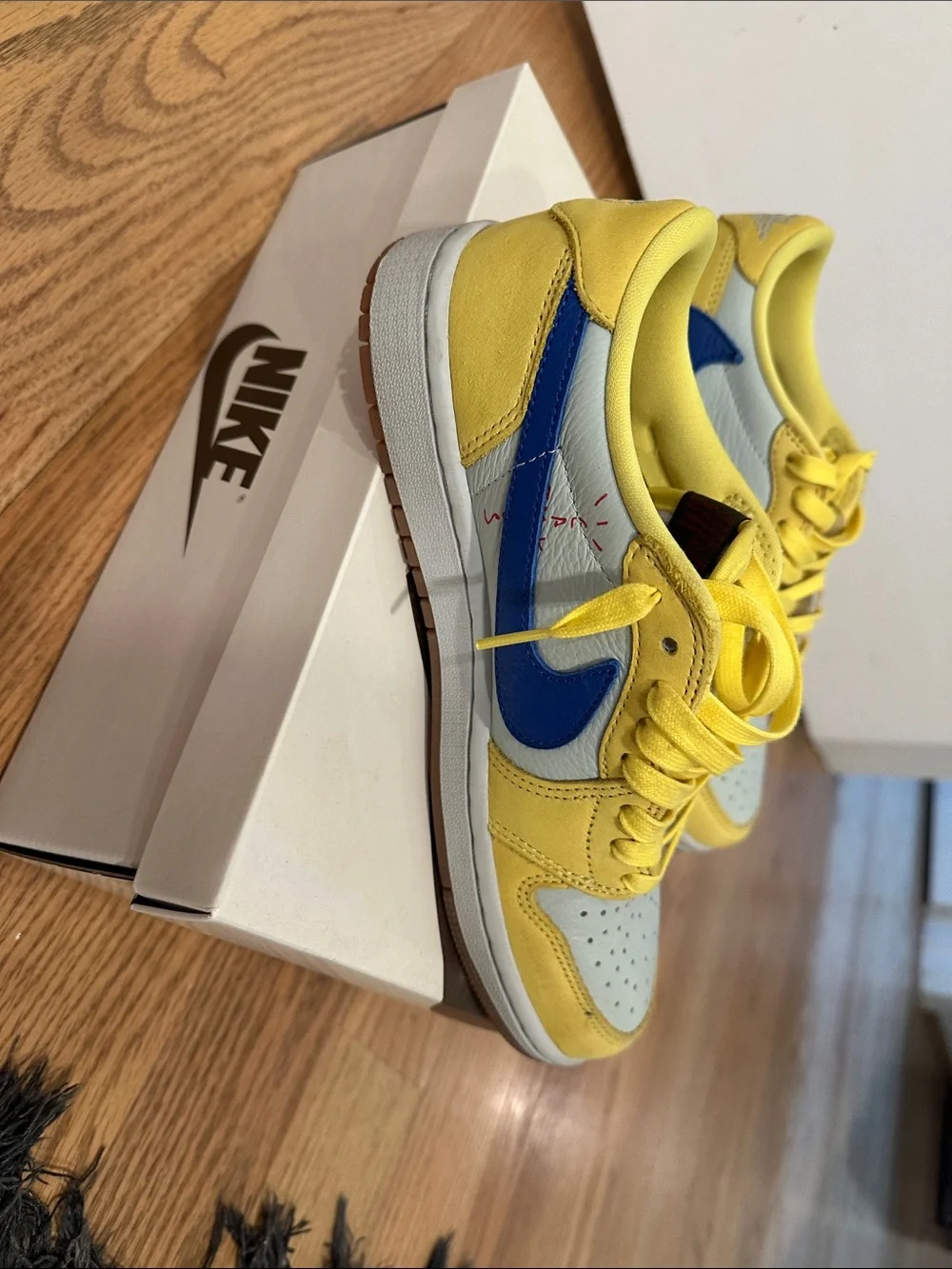Nike Travis Scott x Air Jordan Yellow Blue DZ4137 700